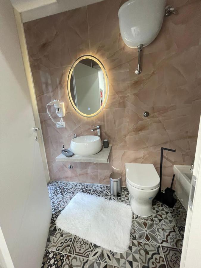 B&B I Borboni Naples Exterior photo